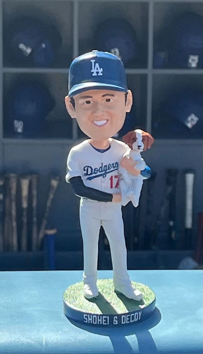 大谷翔平＆「デコピン」ボブルヘッド人形配布で異常事態に…渋滞、長蛇
