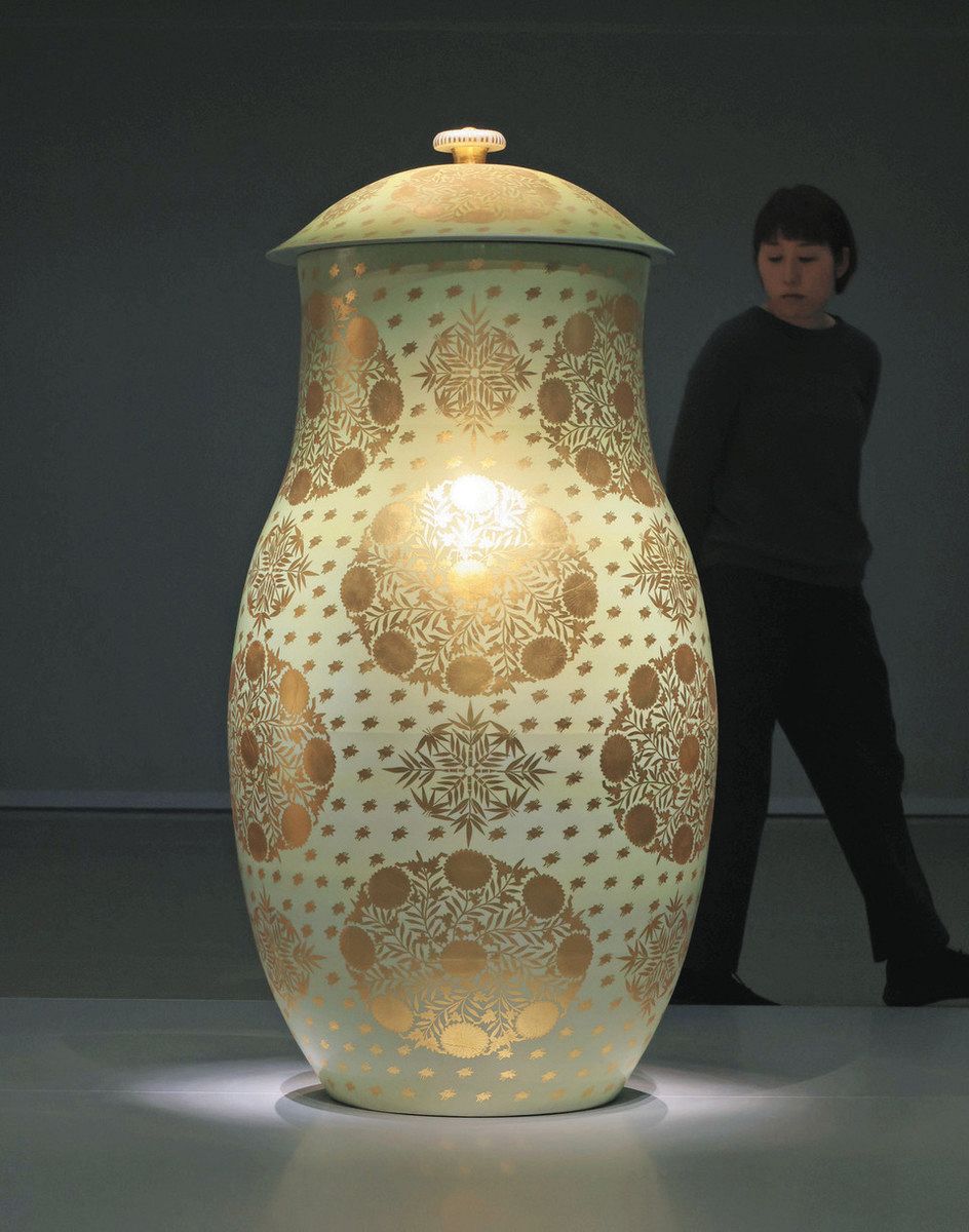 人間国宝・加藤土師萌、秘蔵の「つぼ」公開 美濃焼、皇居上納品の色