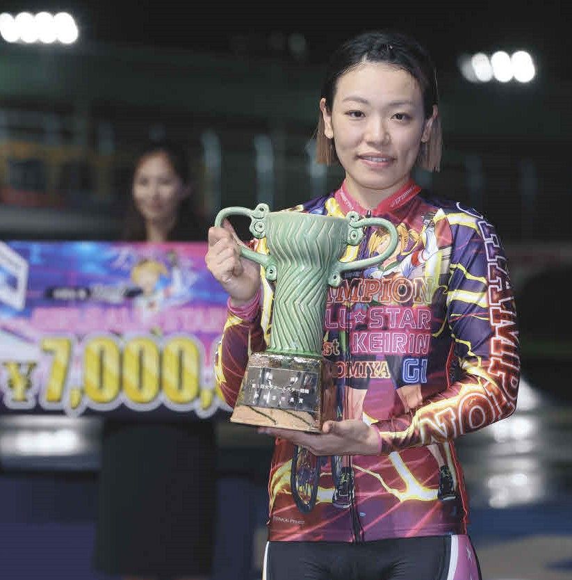 宇都宮・女子オールスター競輪】世界規格の脚力…佐藤水菜の5車身差圧勝