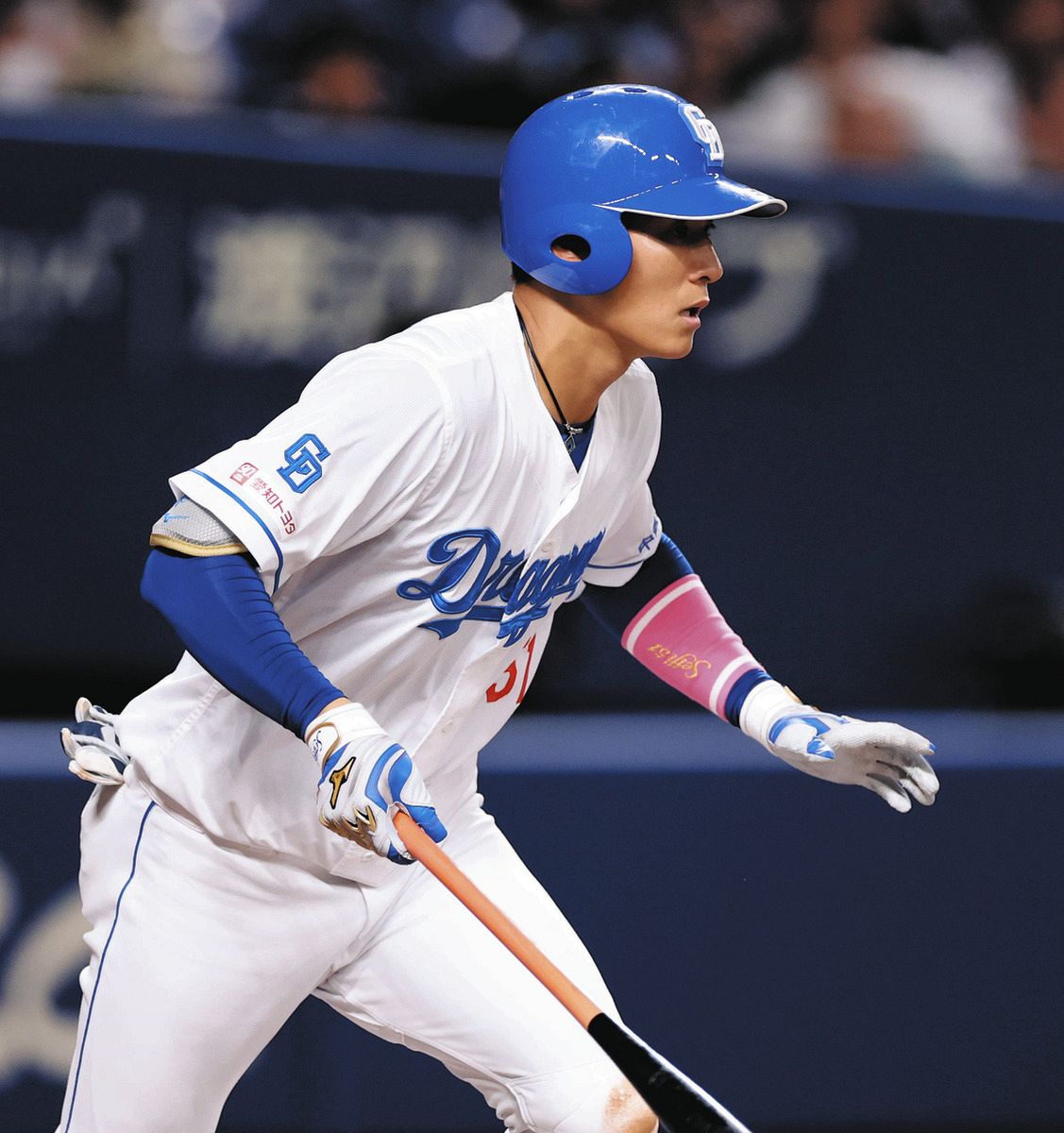 中日・上林誠知、2安打「いい形で投手との間合い」 リストバンドの