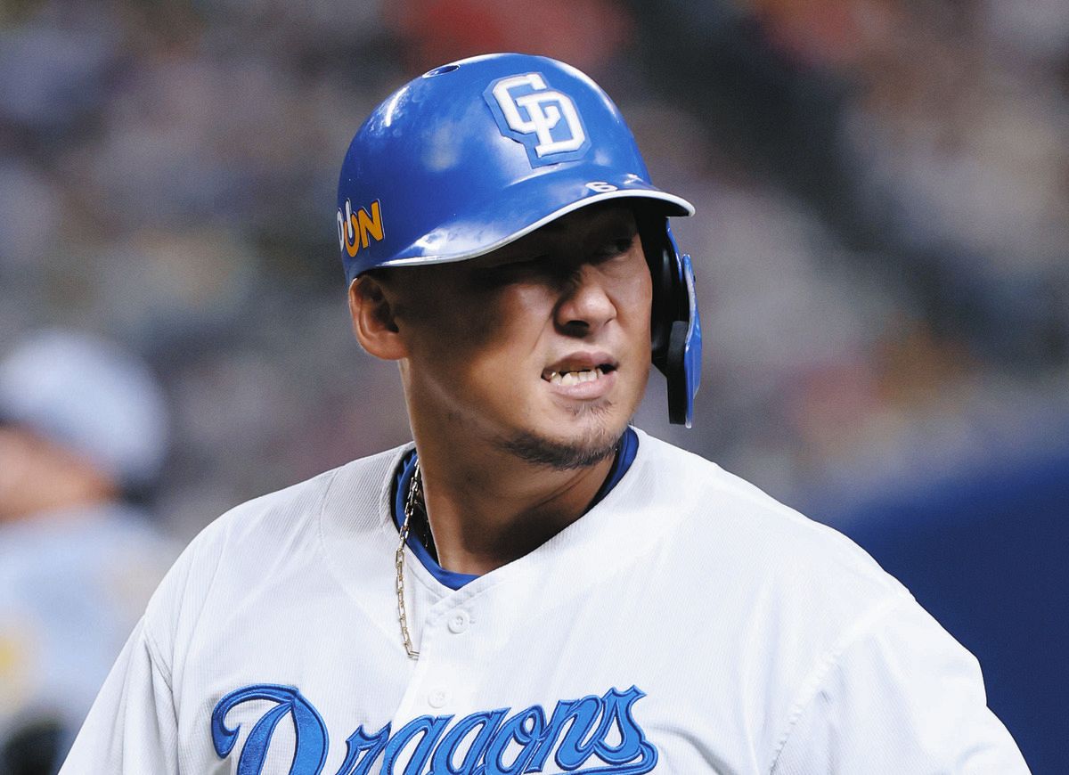 中日・中田翔、抹消理由は「腰痛」井上監督が試合後に明かす 豊橋まで