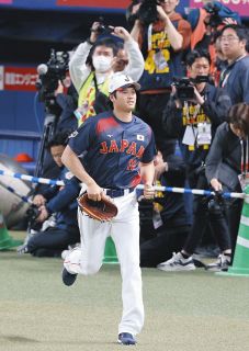 大谷翔平が背番号17のユニホーム姿で第一声「選手として私を信じて
