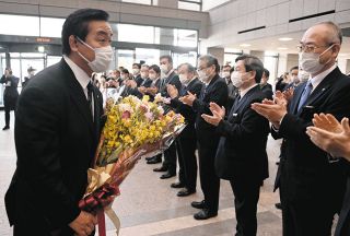 犀川大橋 情景切り取る 100周年コンテスト 絵画と写真展示：北陸中日