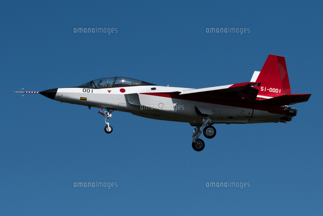 先進技術実証機 X-2 心神[10219000584]の写真・イラスト素材｜アマナ
