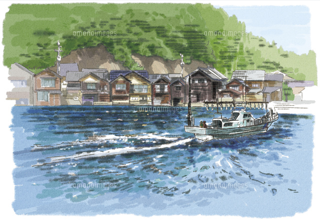 伊根の舟屋へ帰港する漁船[10822000056]の写真・イラスト素材｜アマナ