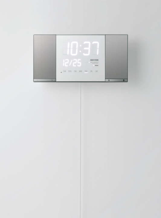 部屋の特等席にある掛け時計だからこそスピーカー付きがうれしい