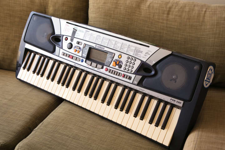 クレイジーケンバンド横山剣とヤマハ「PSR-280」【アーティストの愛