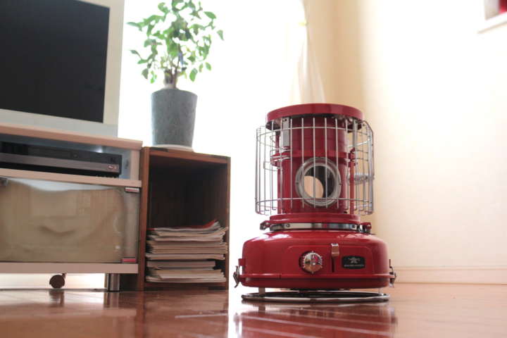 家でも外でも使えるセンゴクアラジン「ポータブル ガス ストーブ