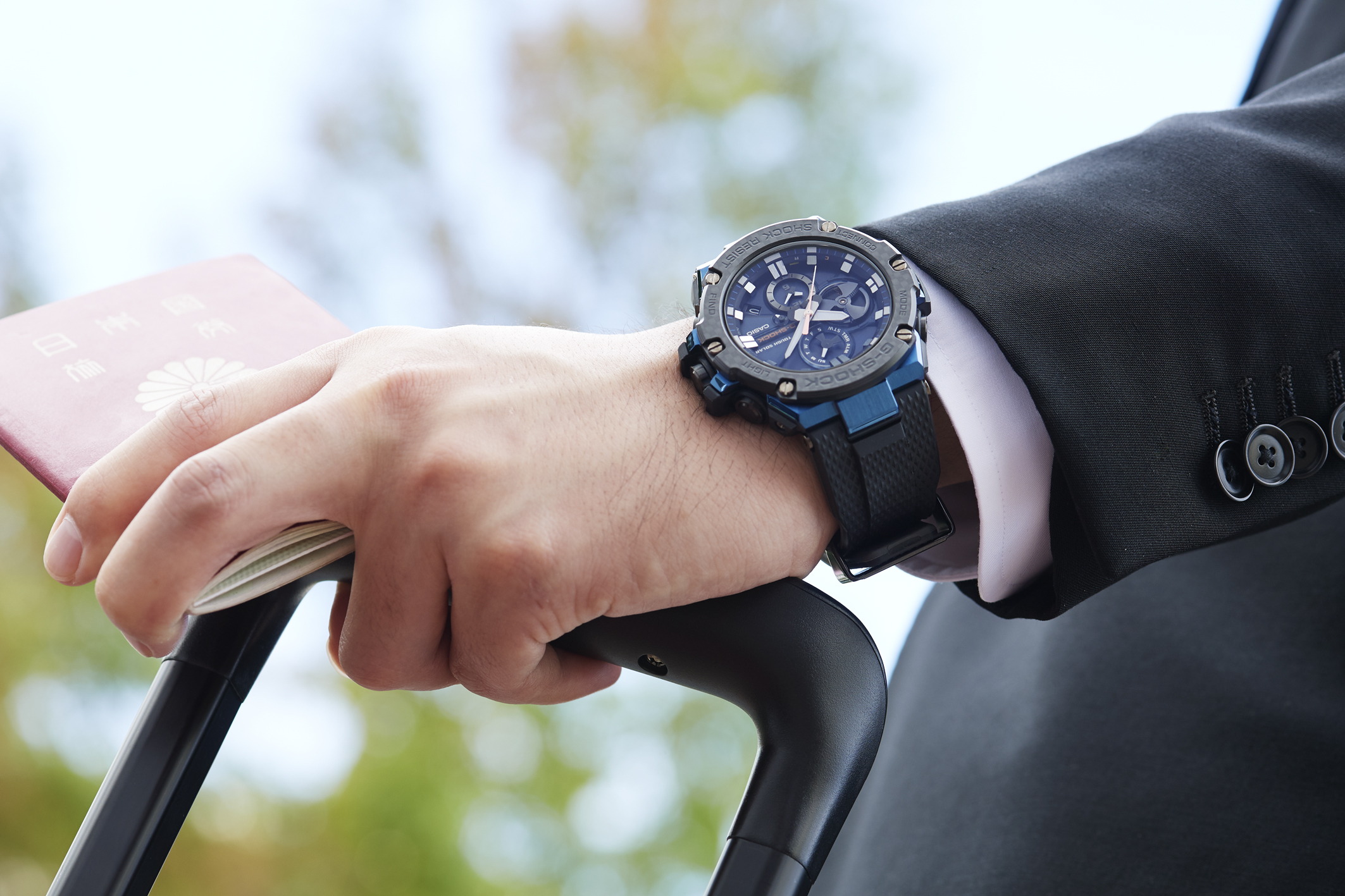 力強く美しい。先進テクノロジーを搭載した「G-STEEL」はアナログ時計