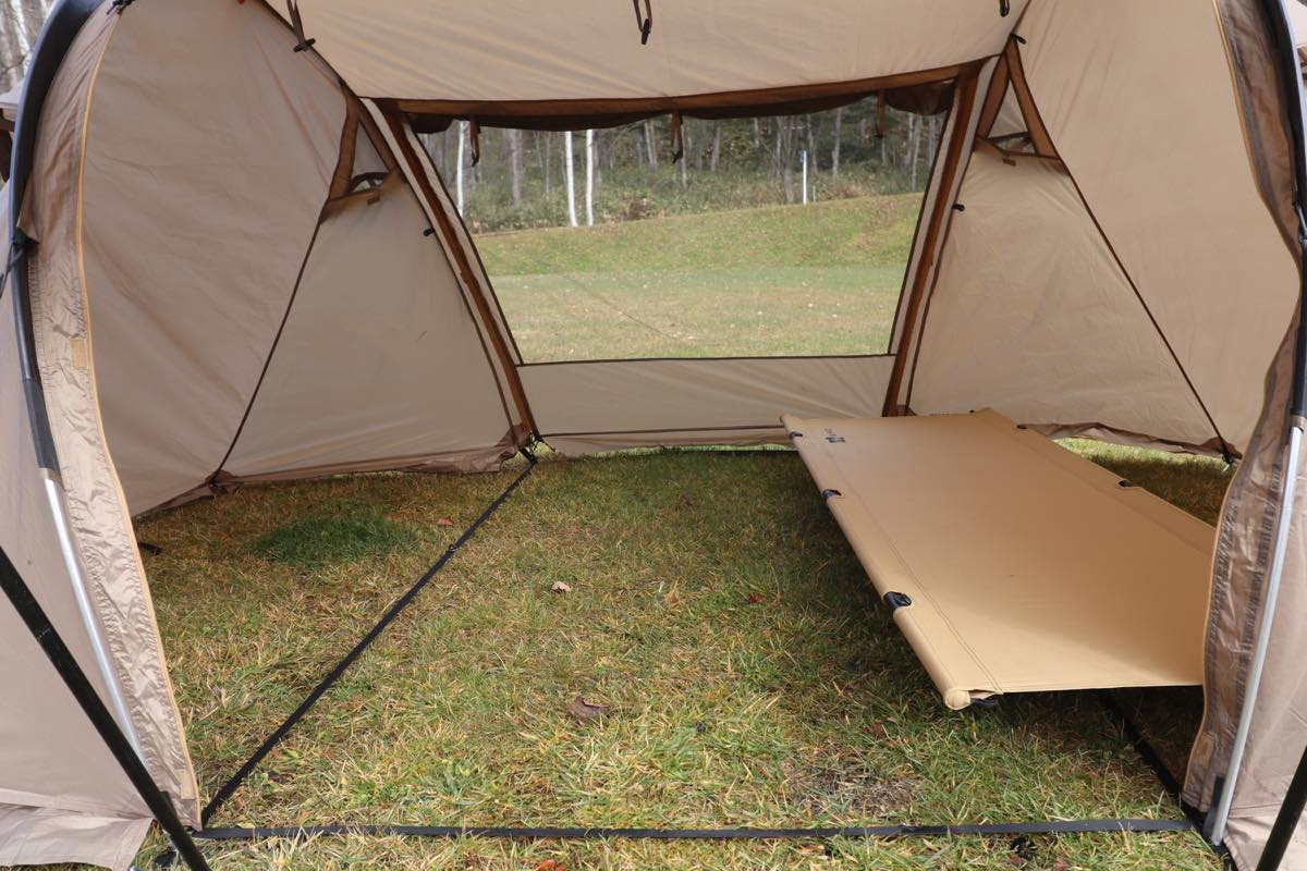 ソロにちょうどいい2ルームテント「ツインアーチソロテント」で冬