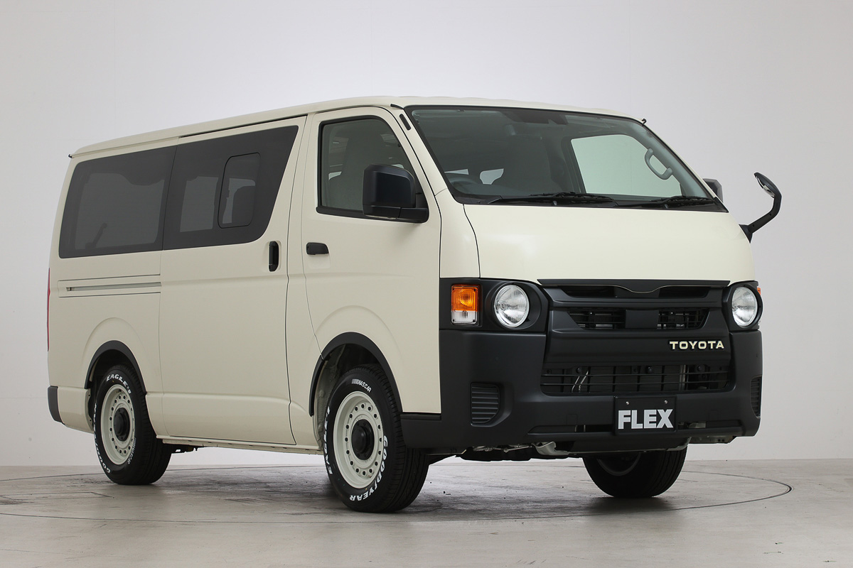 旧モデルにも対応！FLEX「Re Classic」で自分のハイエースを丸目に