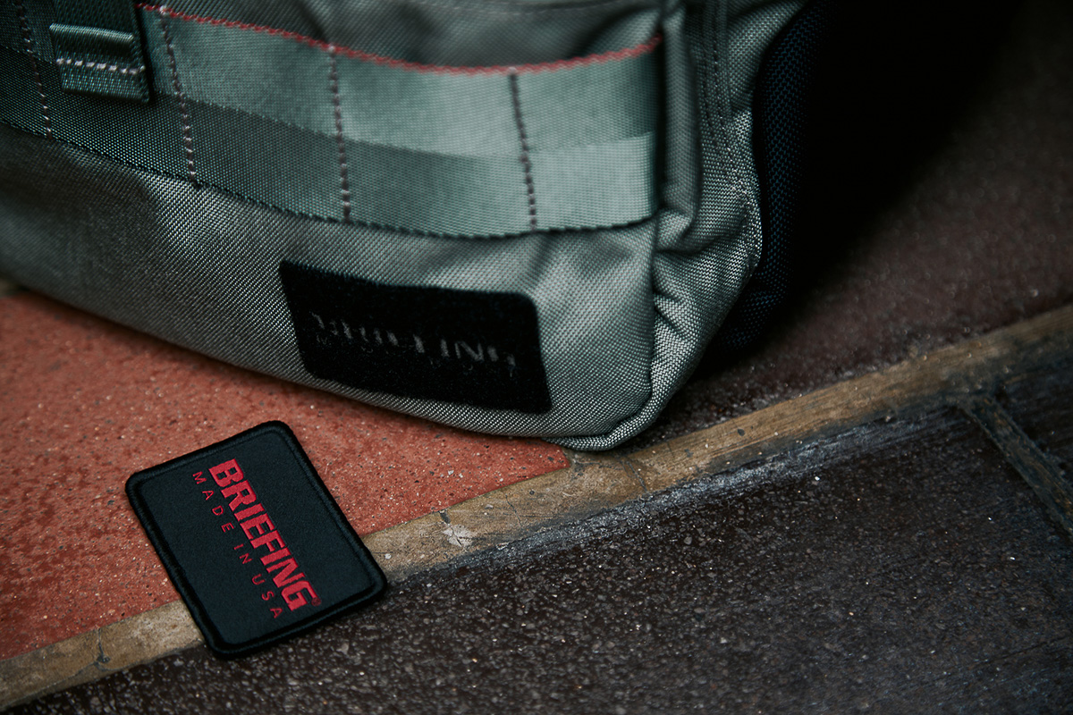 絶妙なミリタリー感が街にも馴染むBRIEFINGのMADE IN USA新作