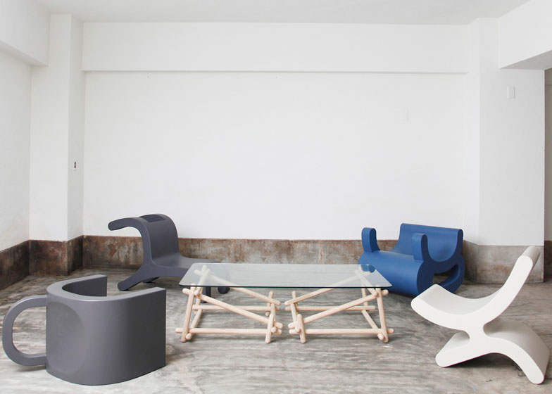 MARUICHI ジラーレ2 スツール 展示品(JMF9-6) MARUICHI ジラーレ2