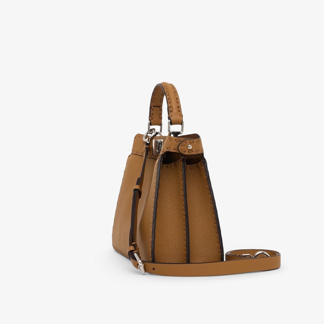 ピーカブー ISeeU スモール カーフレザー ブラウン | Fendi