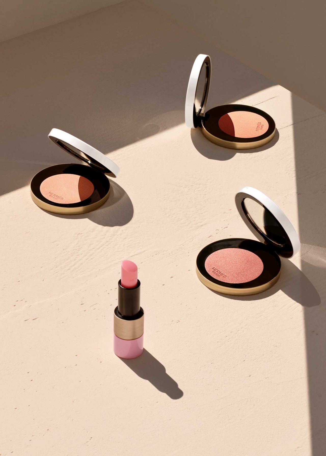 ほのかに色づくから使い勝手がいい。エルメス ビューティに軽やかな