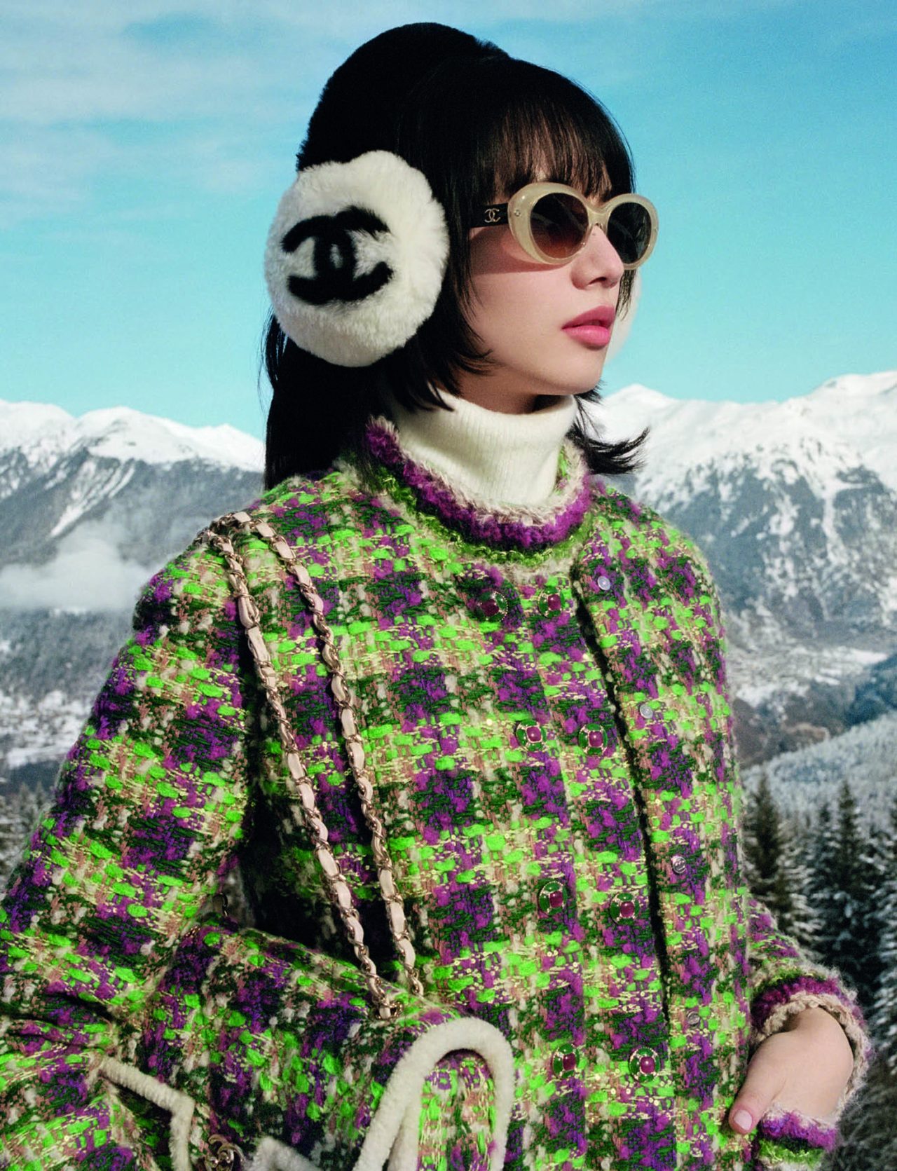 小松菜奈が体現するエレガンス。シャネルがココ ネージュ コレクション