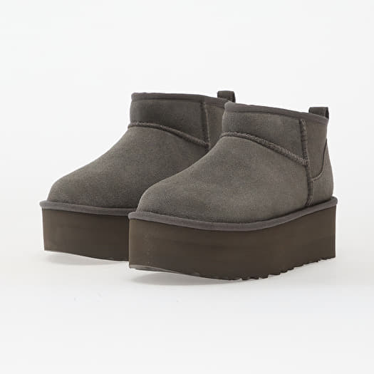 Încălțăminte și sneakerși pentru femei UGG W Classic Ultra Mini