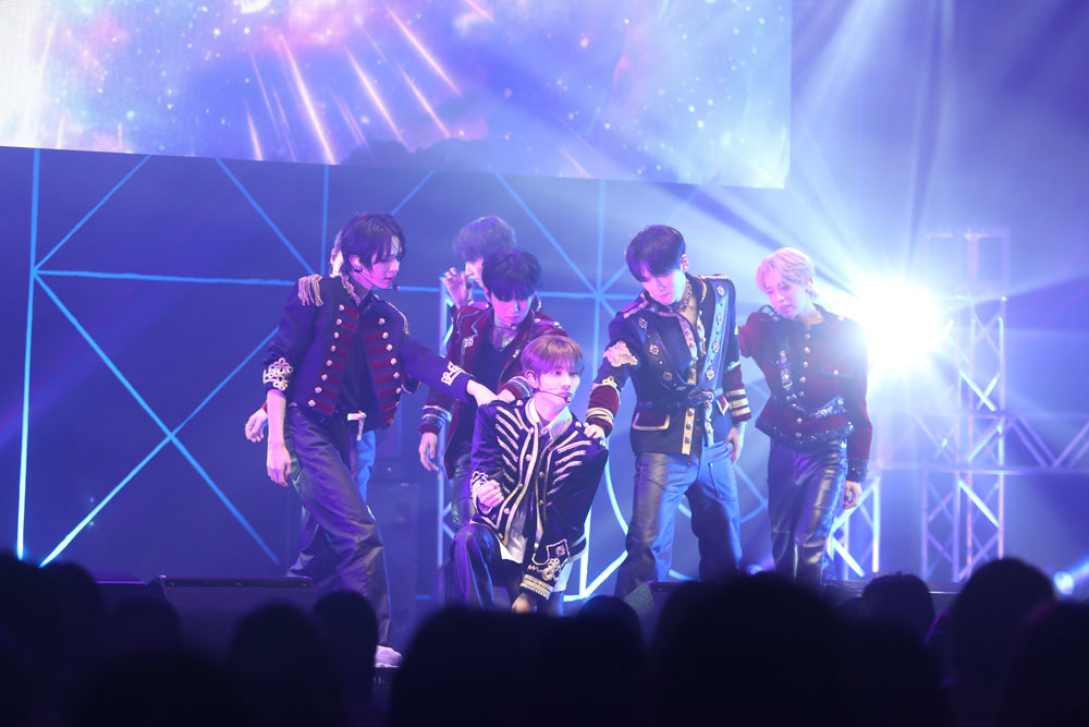 EPEXが笑顔と感動でZepp DiverCityを沸かせた日ーEPEX 3rd FANCON