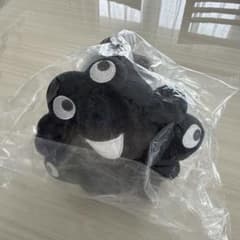黒ミャクミャク 這い型 ぬいぐるみS - メルカリ