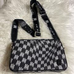AMIRI ワープ モノグラム キャンバス カメラ クロスボディバッグ