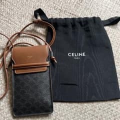 セリーヌ フラップ付きモバイルポーチ / トリオンフキャンバス