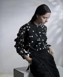 美品】formo フォルモ リボンスリーブブラウス ドット柄 - メルカリ