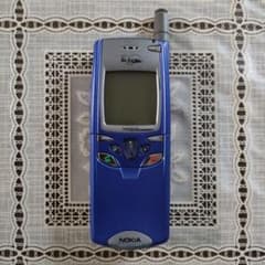 ノキアNOKIA スライド式携帯電話『DoCoMo NM502i』フィンランド製