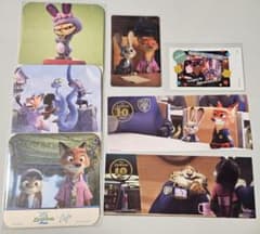 1 ズートピア カフェ 特典 コースター カード ステッカー - メルカリ