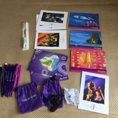 0674 タイ国際航空 絵葉書、ボールペン ほか 破産申請、運航継続中