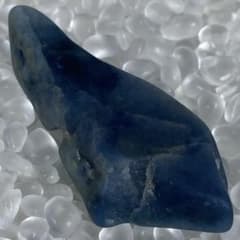 糸魚川翡翠 ひすい 入りコン沢の青 最上品質 とろみのある茄子紺ヒスイ