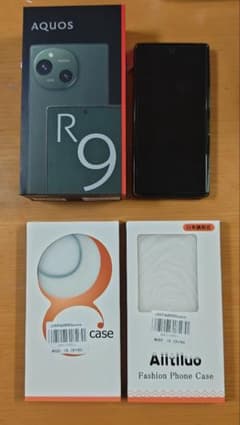 AQUOS R9 本体 + Ailitluoケース付き - メルカリ