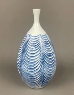 陶芸日展作家 藤井朱明作 染付 志乃ぎ彫 花瓶 波紋様壷 朱明窯 有田焼