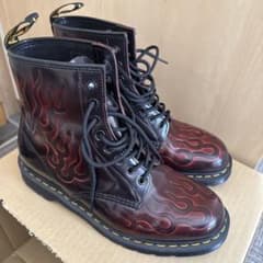 Dr.Martens ファイヤーパターン 8ホール 29センチ ほぼ未使用 - メルカリ