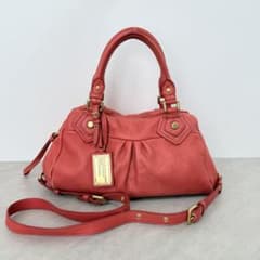 Marc by Marc Jacobs Classic Q Coral Red - メルカリ
