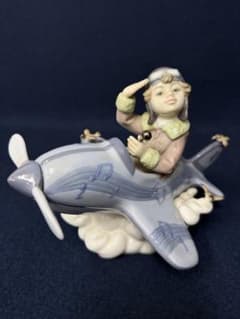 LLADRO リヤドロ 小さなパイロット 5697 フィギュリン - メルカリ