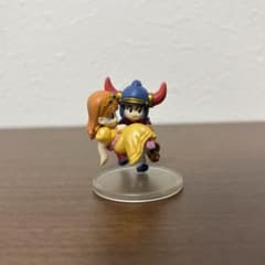 ドラゴンクエスト ドラクエ1 フィギュア 勇者 ローラ姫 お姫様抱っこ