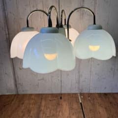 ②丸善電機 ラッキー 花モチーフ 4灯シャンデリア 白熱灯器具 テーブル