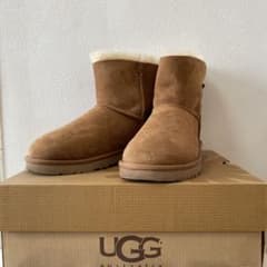 高*子様 値下げ！ UGG ムートンブーツ 7 MINI BAILEY ブラウン - メルカリ