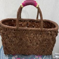 n*5様 〈最後値下げ〉山葡萄のかごバッグ 乱れ編み - メルカリ