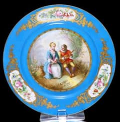 オールド・セーブル 1876年頃 青地色絵金彩男女図皿 ターコイズブルー