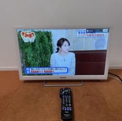 クロエ様専用 美品 VIERAスマート液晶テレビ 24V型 Wi-Fi内蔵 - メルカリ