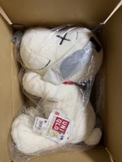 ユニクロ スヌーピー KAWS ぬいぐるみ 白 - メルカリ