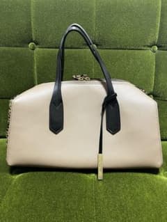 innue（イヌエ） 型押しレザーとハラコ 異素材MIX ボストンバッグ