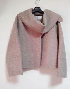 シャギーカルゼケープ付きジャケット - メルカリ