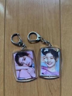 TWICE ダヒョンキーホルダー 2個セット - メルカリ