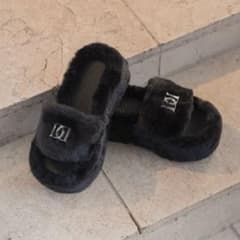 Darich プラットフォームファーサンダル WHT L - メルカリ