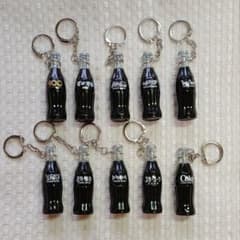 コカ・コーラ ミニボトルキーホルダー 10種10個 - メルカリ