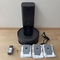 iRobot ルンバi7+（Roomba i7+）本体 クリーンベース 初期化済 - メルカリ