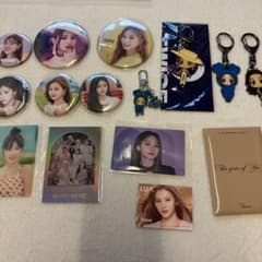 TWICEグッズまとめ売り - メルカリ