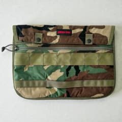 ブリーフィング ウッドランドカモ タブレットケースiPadノートPC